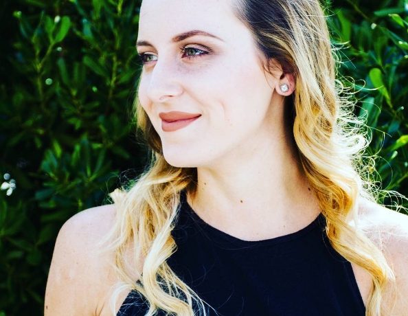 The Flawless No-Makeup Makeup Look